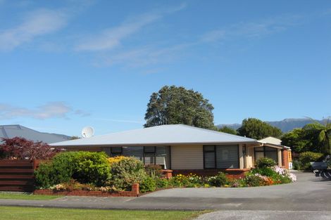 Photo of property in 48 Wakefield Street, Westport, 7825