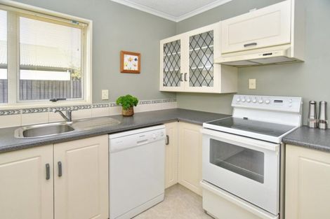 Photo of property in 9 Phoenix Lane, Northcote, Christchurch, 8052