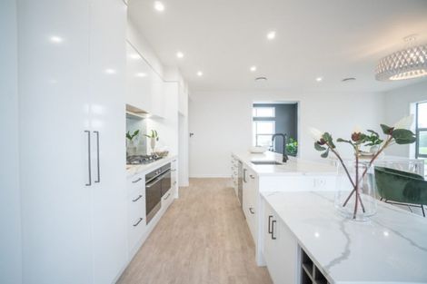 Photo of property in 9 Loveston Lane, Kelvin Grove, Palmerston North, 4470