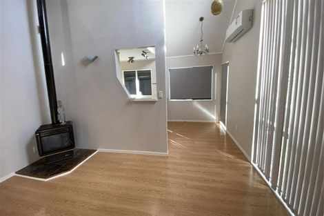 Photo of property in 1/23 Beaumaris Way, Conifer Grove, Takanini, 2112