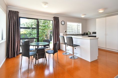 Photo of property in 13b Youngs Road, Papakura, 2110