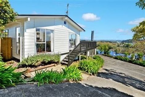 Photo of property in 1/14 Gillan Place, Bayview, Auckland, 0629