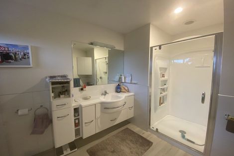 Photo of property in 9 Fastness Crescent, Wanaka, 9305