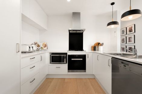 Photo of property in 24 Dignity Street, Papakura, 2110