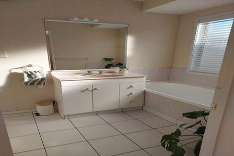 Photo of property in 2 Grevillea Place, Mount Maunganui, 3116