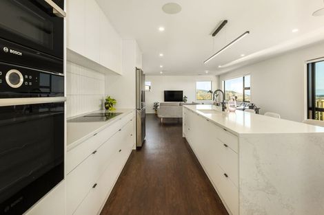 Photo of property in 94 Kotare Street, Waikanae, 5036