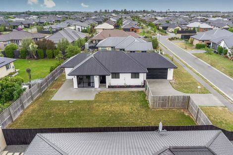 Photo of property in 6 Marble Court, Rolleston, 7614