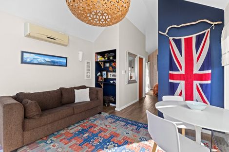 Photo of property in 9 Palmerston Road, Havelock North, 4130
