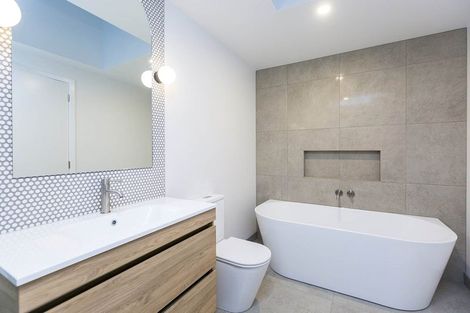 Photo of property in 2 Mudie Street, Alicetown, Lower Hutt, 5010