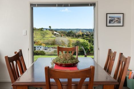 Photo of property in 112r Waikite Road, Welcome Bay, Tauranga, 3175