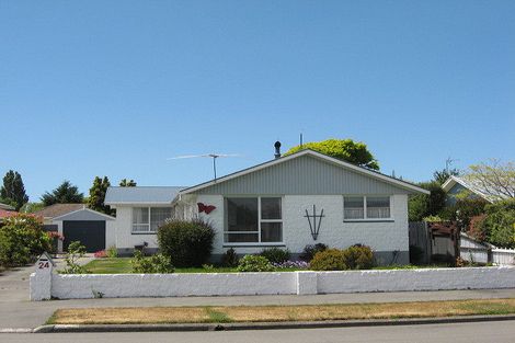 Photo of property in 24 Lamorna Road, Parklands, Christchurch, 8083