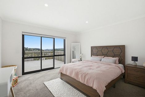 Photo of property in 10a Polestar Lane, Whitby, Porirua, 5024