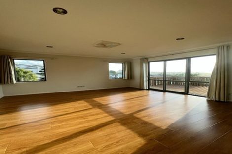 Photo of property in 10 Bridget Court, Red Beach, 0932