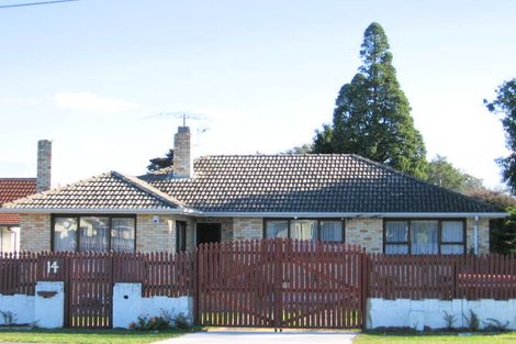 Photo of property in 14 Grove Road, Papakura, 2110