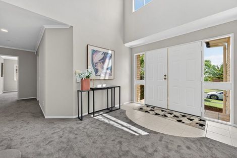 Photo of property in 32 Delmont Close, East Tamaki Heights, Auckland, 2016
