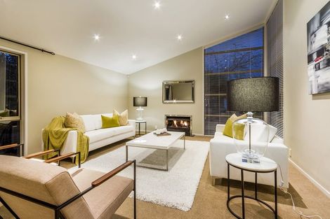 Photo of property in 14 English Oak Drive, Schnapper Rock, Auckland, 0632