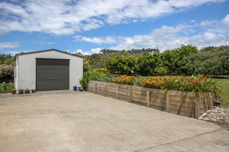 Photo of property in 281a Lund Road, Aongatete, 3178