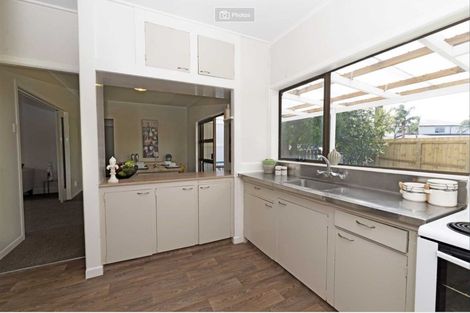 Photo of property in 23 Luckens Road, West Harbour, Auckland, 0618