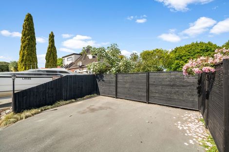 Photo of property in 9 Inglewood Place, Avonhead, Christchurch, 8042
