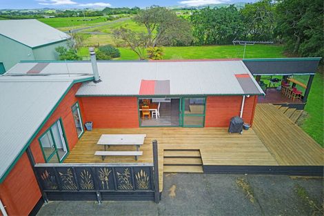 Photo of property in 69 Waipipi Wharf Road, Pollok, Waiuku, 2683
