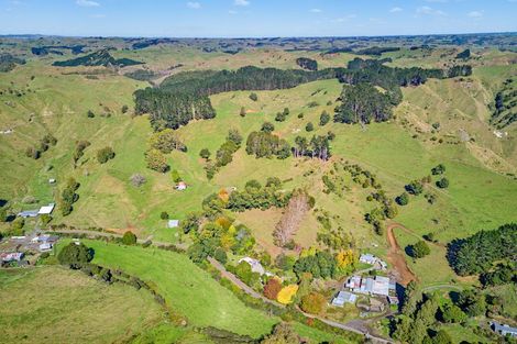 Photo of property in 822 Motukawa Road, Tarata, Inglewood, 4387