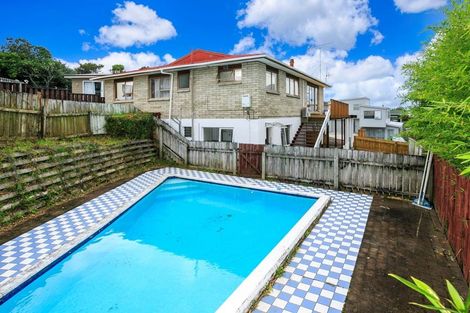 Photo of property in 7 Lynden Avenue, Hillcrest, Auckland, 0627