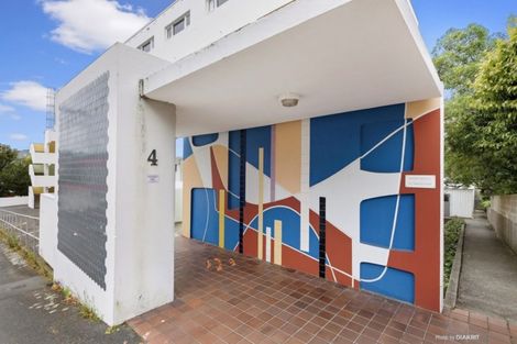 Photo of property in 4f9 Claremont Grove, Mount Victoria, Wellington, 6011