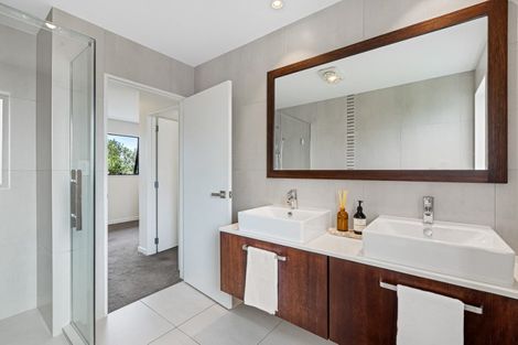 Photo of property in 15 Javelin Close, Gulf Harbour, Whangaparaoa, 0930