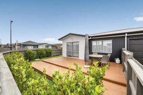 Photo of property in 21 Whareatua Avenue, Takanini, 2112