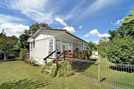 Photo of property in 8 Montana Place, Papakura, 2110