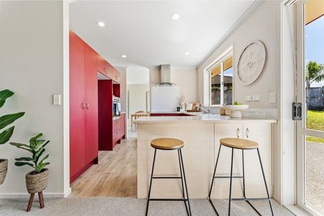 Photo of property in 44 Alec Craig Way, Gulf Harbour, Whangaparaoa, 0930