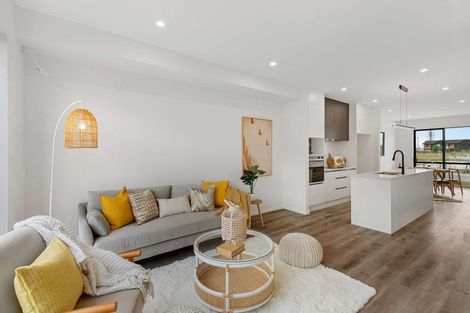 Photo of property in 3 Whawhaki Lane, Kumeu, 0810