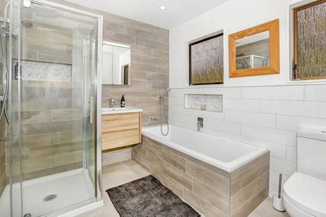 Photo of property in 32 Thimble Lane, Whitby, Porirua, 5024