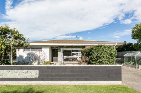 Photo of property in 1/26 Chester Street, Taradale, Napier, 4112