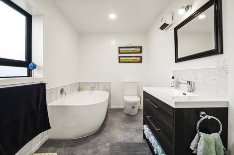 Photo of property in 144 Moturata Road, Taieri Beach, Taieri Mouth, 9091