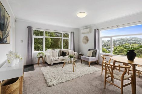 Photo of property in 27u3 Winston Street, Crofton Downs, Wellington, 6035