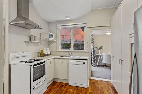 Photo of property in 12 Garnett Avenue, Spreydon, Christchurch, 8024