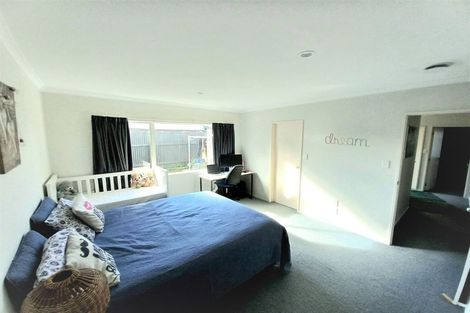 Photo of property in 5 Astrid Court, Awapuni, Palmerston North, 4412