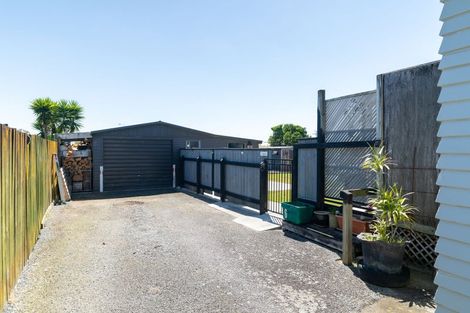Photo of property in 6 Grenville Street, Levin, 5510