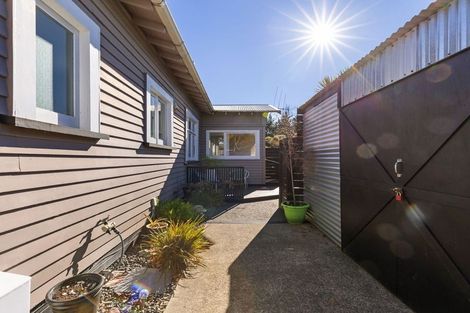 Photo of property in 467 Featherston Street, Palmerston North, 4414