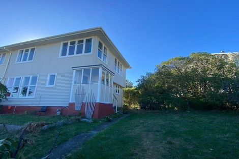 Photo of property in 19a Kekerenga Street, Strathmore Park, Wellington, 6022
