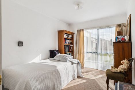 Photo of property in 42 Cobden Street, Gisborne, 4010