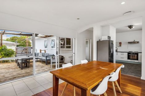 Photo of property in 911 Rangiora Street, Mahora, Hastings, 4120