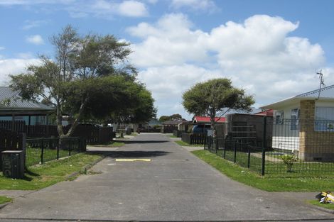 Photo of property in 119a Maplesden Drive, Clendon Park, Auckland, 2103