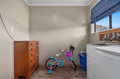 Photo of property in 52 Lagoon Place, Poike, Tauranga, 3112