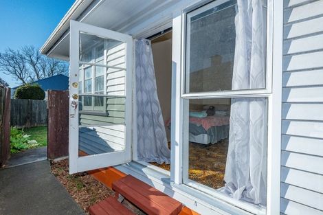 Photo of property in 102 Yaldhurst Road, Sockburn, Christchurch, 8042