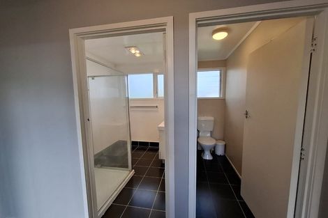 Photo of property in 1/23 Drome View Place, Beach Haven, Auckland, 0626