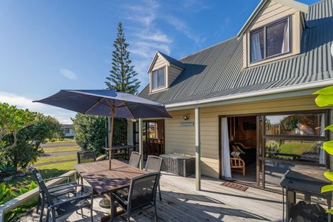 Photo of property in 136a Pauanui Boulevard, Pauanui, Hikuai, 3579