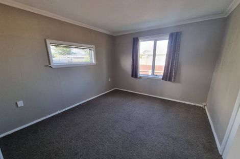 Photo of property in 122 Tiro Tiro Road, Levin, 5510