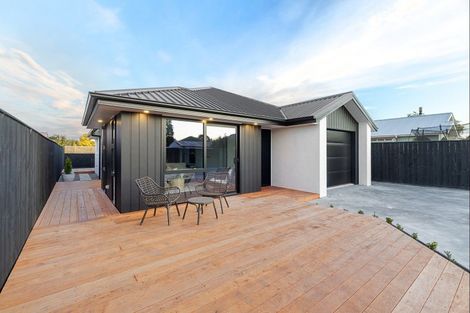 Photo of property in 71 Brightwater Terrace, Terrace End, Palmerston North, 4410